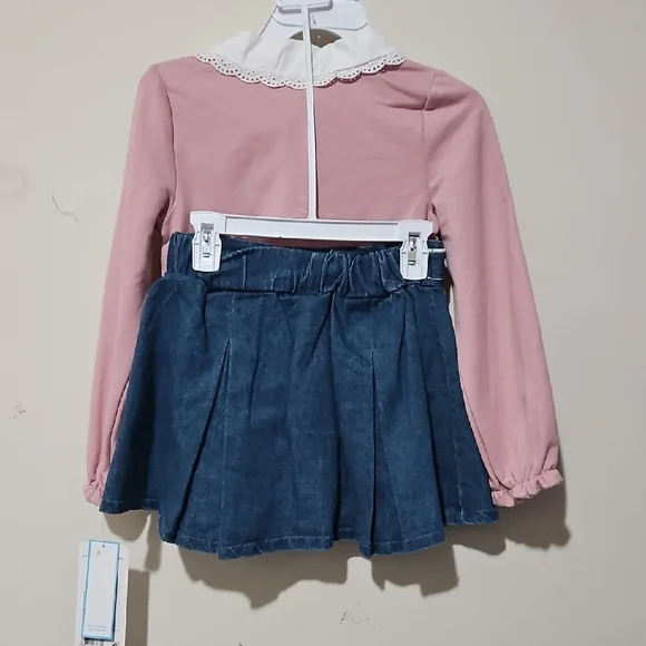 Draper James Adorable and Comfortable Set/Pink Top and Navy Skort for Girls - Picture 5 of 13